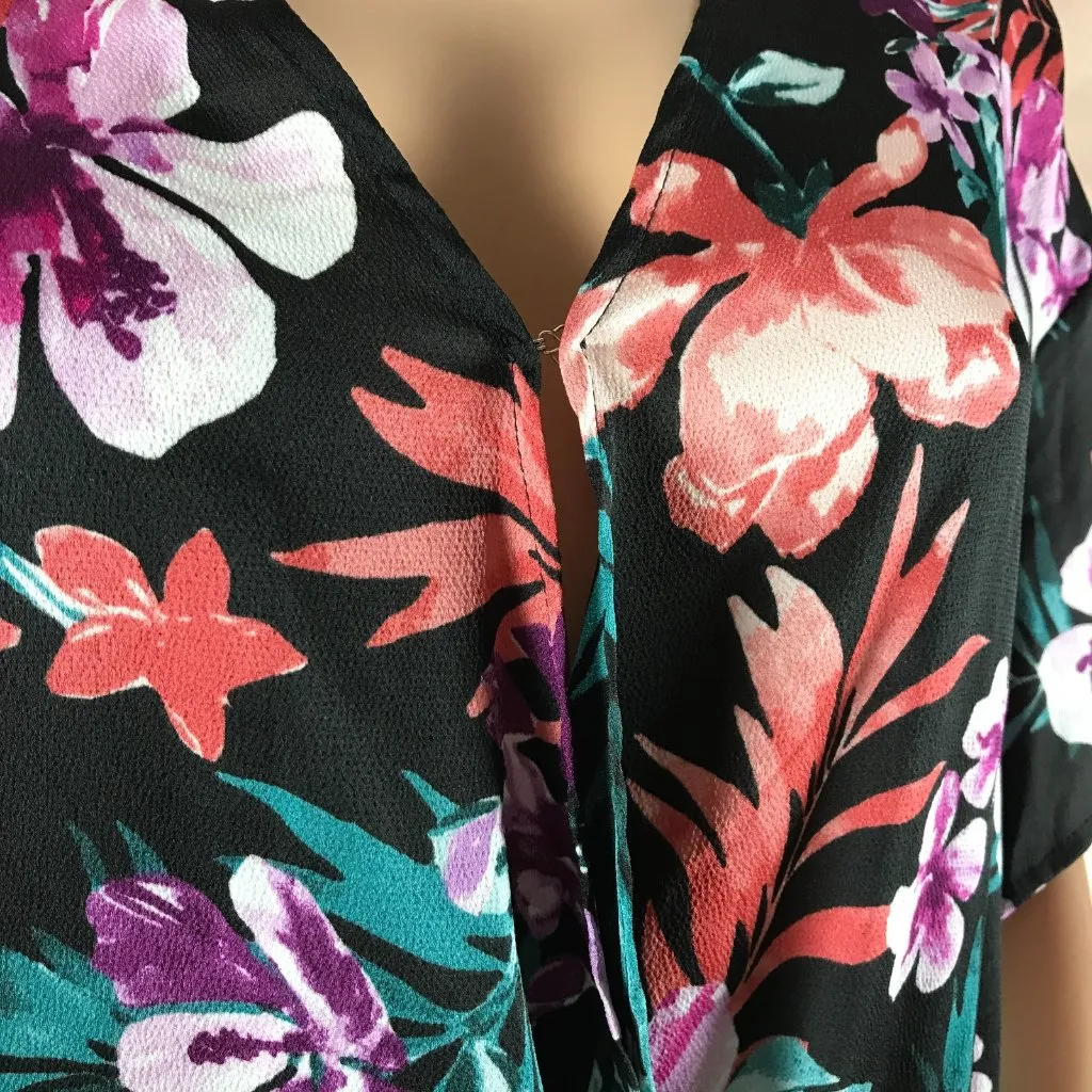 BOBEAU Satin Twist Front Black Floral-Print Dress MEDIUM - Image 3