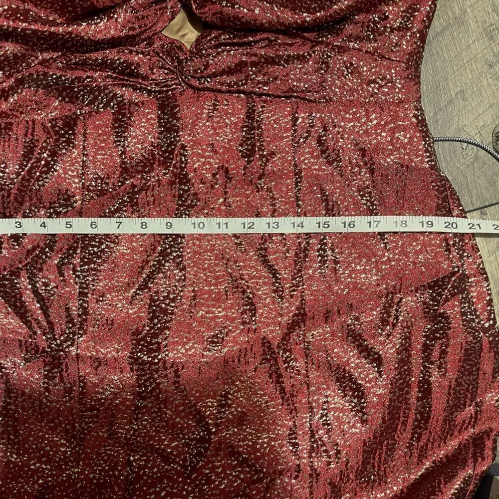 ML Monique Lhuillier Metallic Gown - Image 9