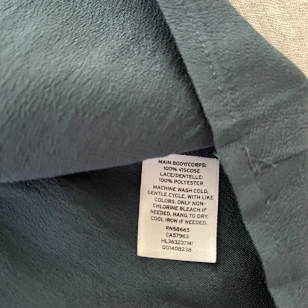 NWT, Trouve Cut Out Spaghetti Strap Drop Waist Tunic Top Size L - Image 10