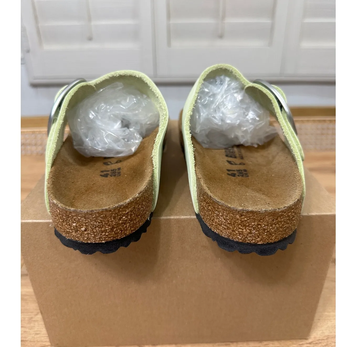 Birkenstocks Birks Gizeh Big Buckle Sandal Lime Size 10 L 8 M 41 EU NWOT Unisex - Image 11