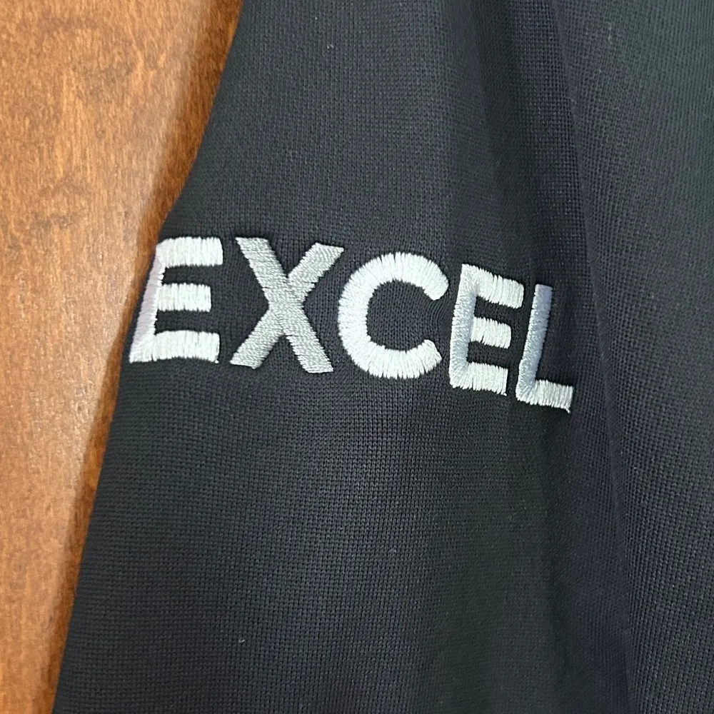 Under Armour Black Men's Women's Long Sleeve 1/4 Zip Size Medium LN - Image 2