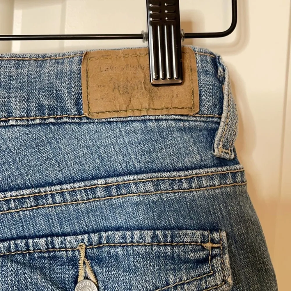 Levi’s capris 515 size 6 - Image 8