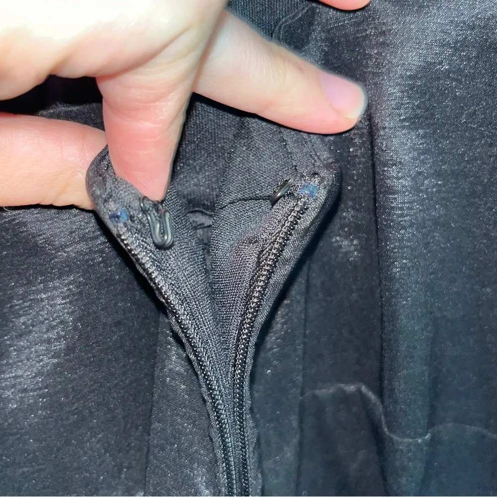 Betsy & Adam Black Knee Length Cocktail Dress Rouching and Zipper Flower Detail - Image 10