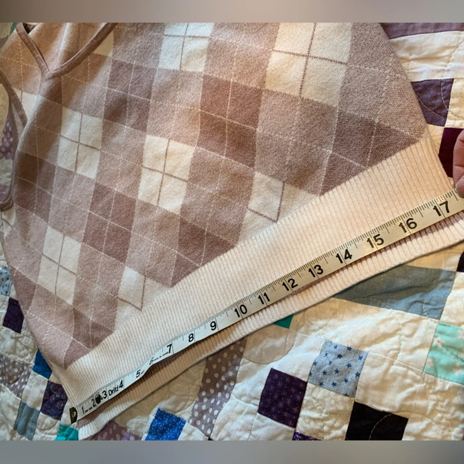 Sioni Argyle sweater vest xl neutrals Tan - Image 7