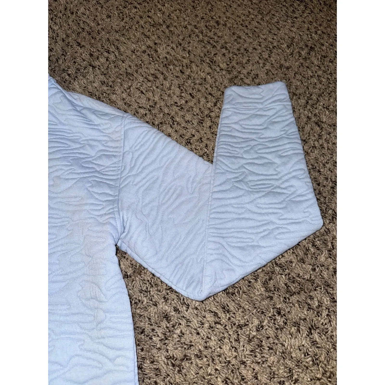 The American Outdoorsman‎ Women's Light Blue pullover sweatshirt size medium - Image 7