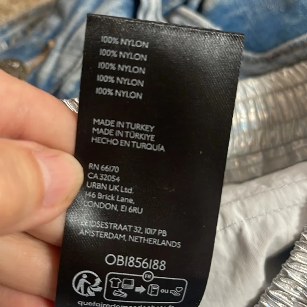 New  Metallic Silver Shine Cargo Maxi Skirt Women’s Size Small - Image 15