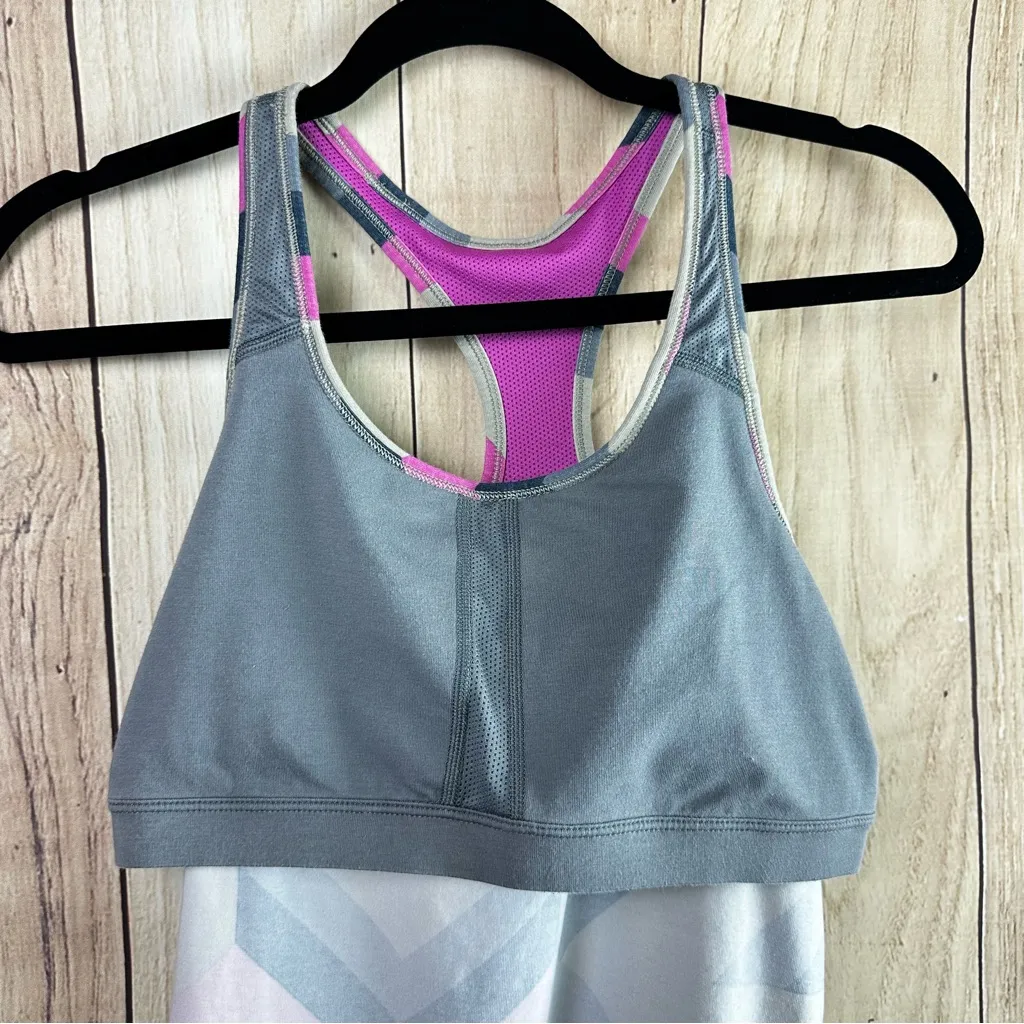 Nike Dri-fit Slim Fit Pink and Gray Chevron Racerback Tank Top - Image 9