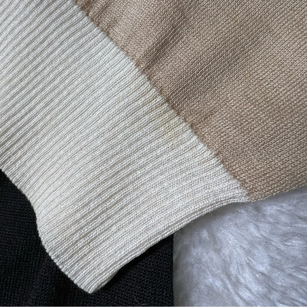 St. John Wool Blend Colorblock Knit Button Front Cardigan Sweater - Image 11