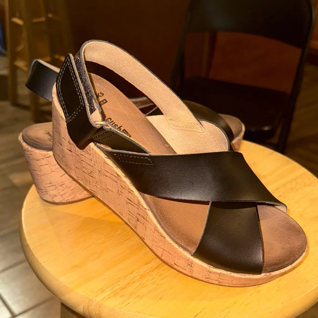 Clarks Black Leather Wedge Sandals - Image 3