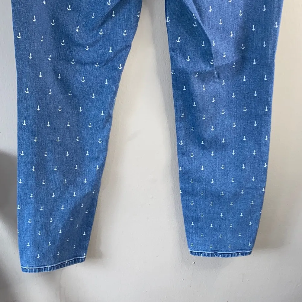 Chic Blue Ankle Jeans with Nautical Print Size 8 - Image 9