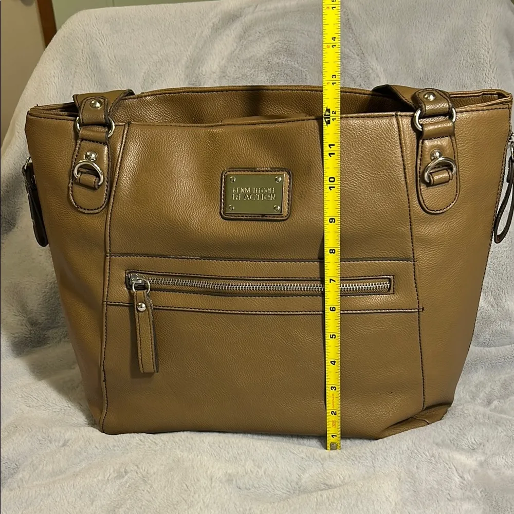 Kenneth Cole Reaction Tan Laptop Tote - Image 3