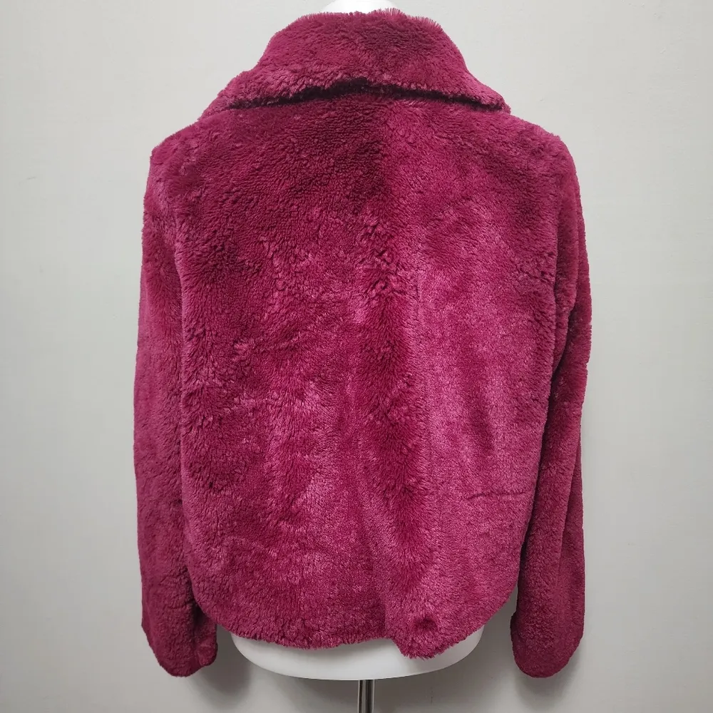 Candies magenta faux fur short jacket size xl - Image 4