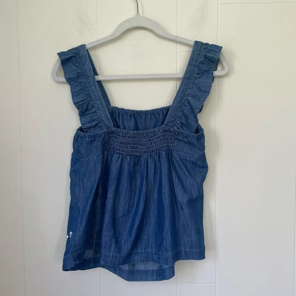Harper Heritage NWOT Chambray Blue Ruffle Floral Embroidery Tank Top ~ Size L - Image 2