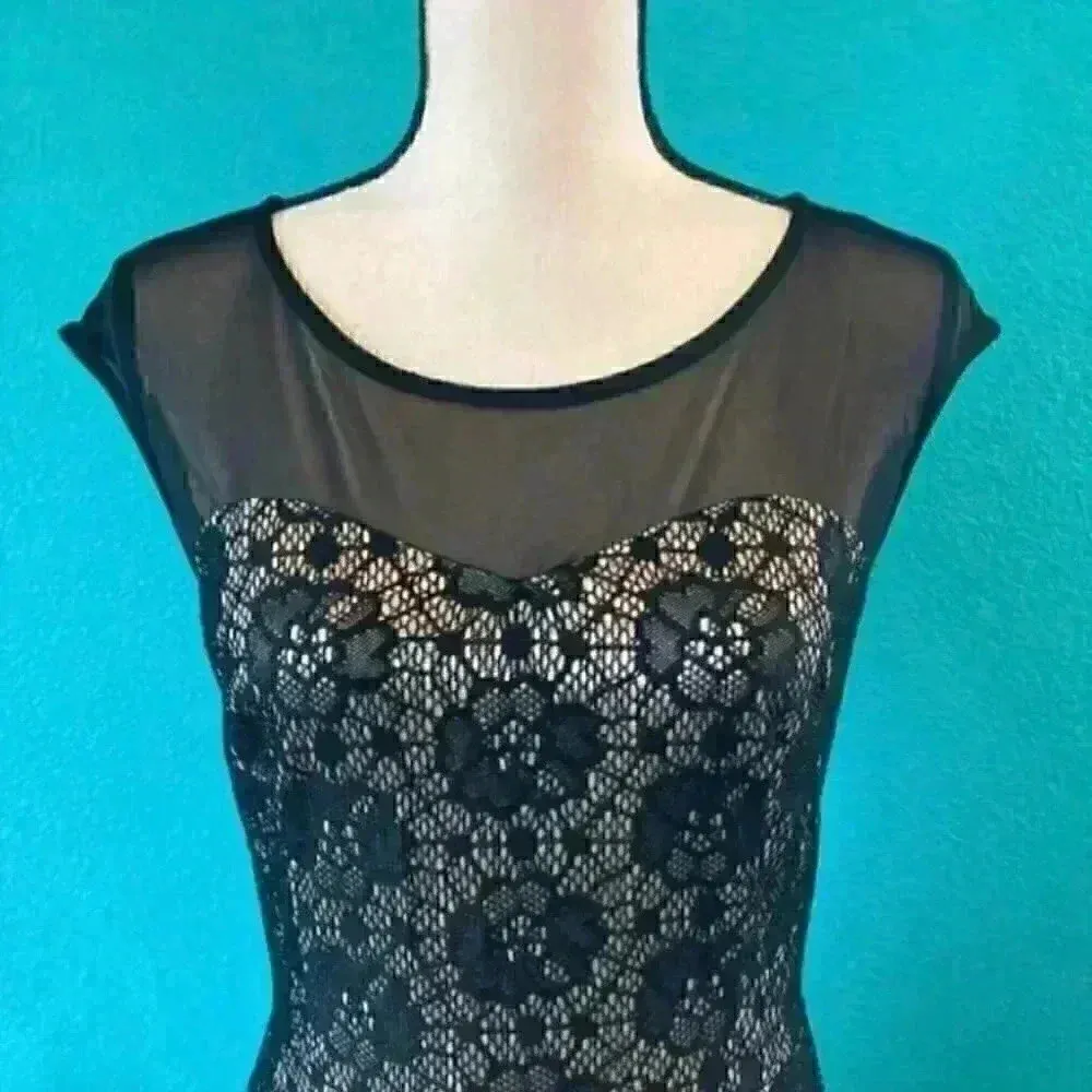 ⭐️ En focus studio black dress in size 10 - Image 4