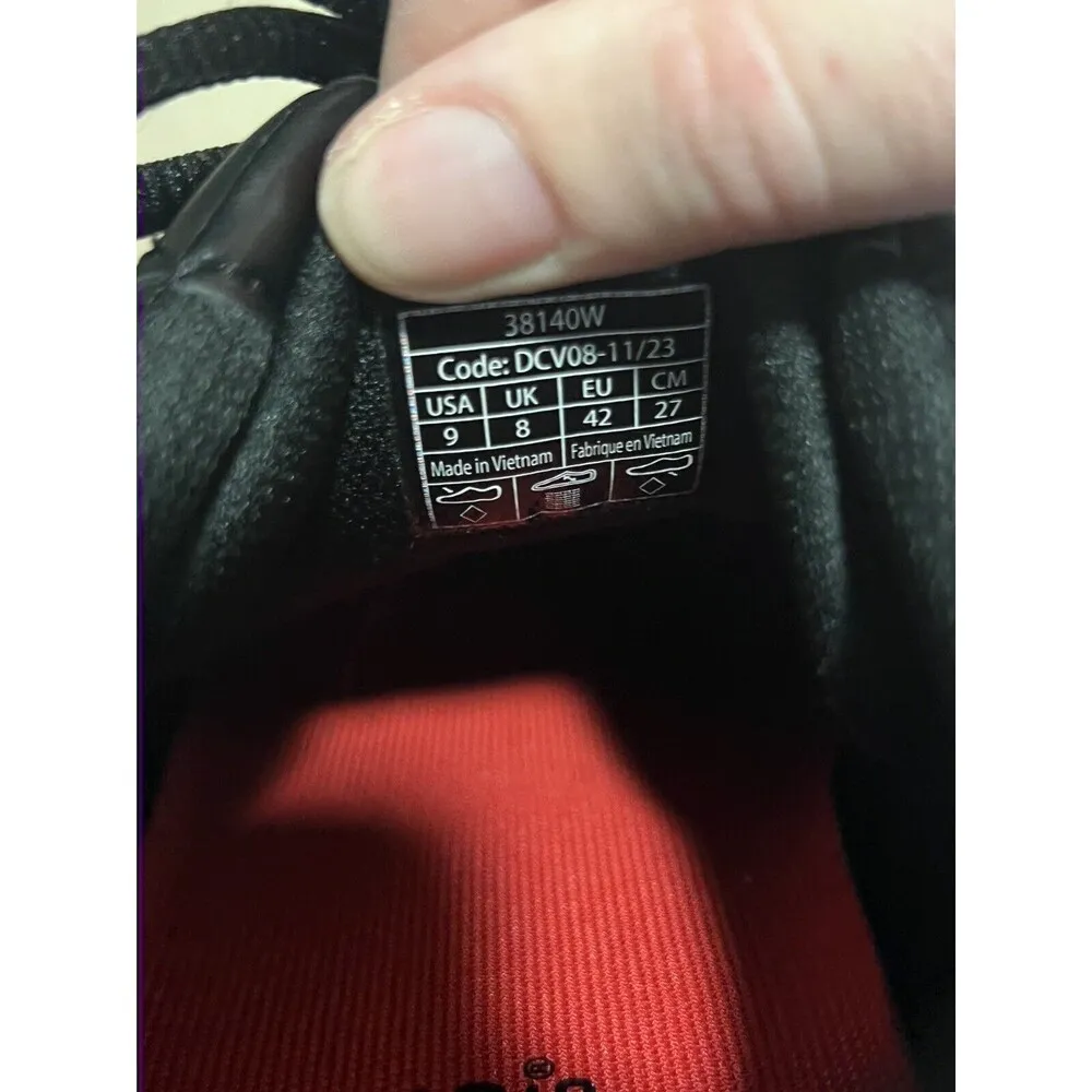 Shoes for Crews Woman’s 9 Liberty Sneakers Black Lace Up For Serving Or Working - Image 9