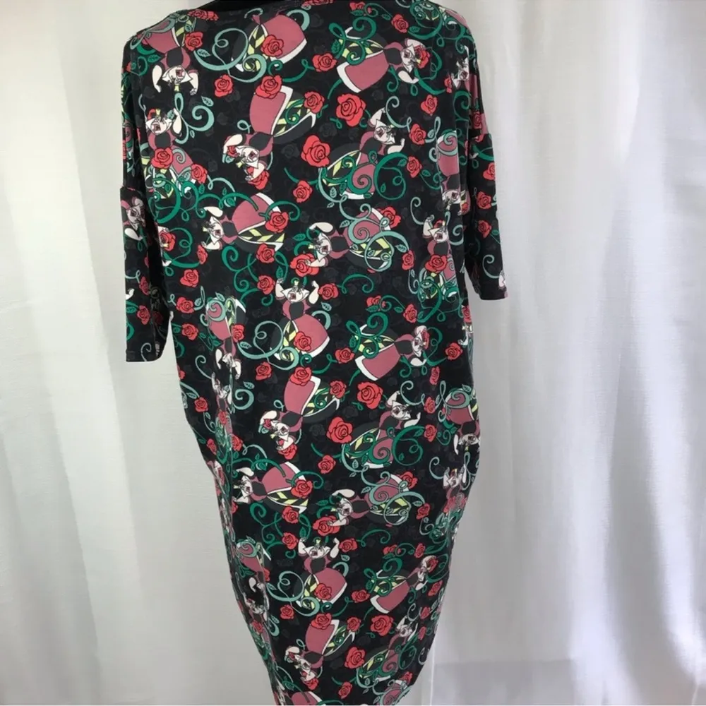 NWOT Lularoe Disney Villains Queen of Hearts Irma Size Small Oversized - Image 4