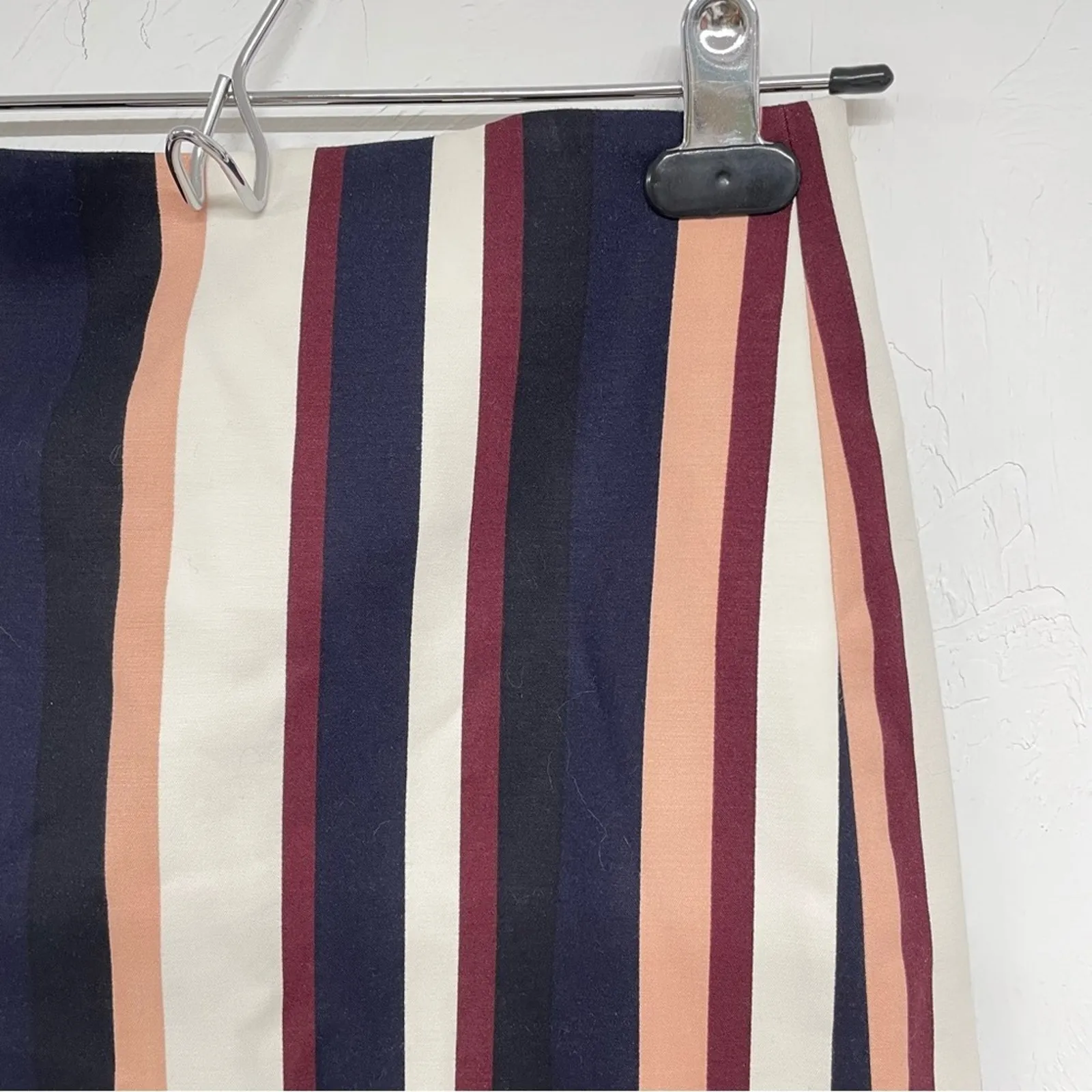 Ann Taylor Blue White & Red Vertical Stripe Mini Skirt Womens 0P Straight Pencil - Image 2