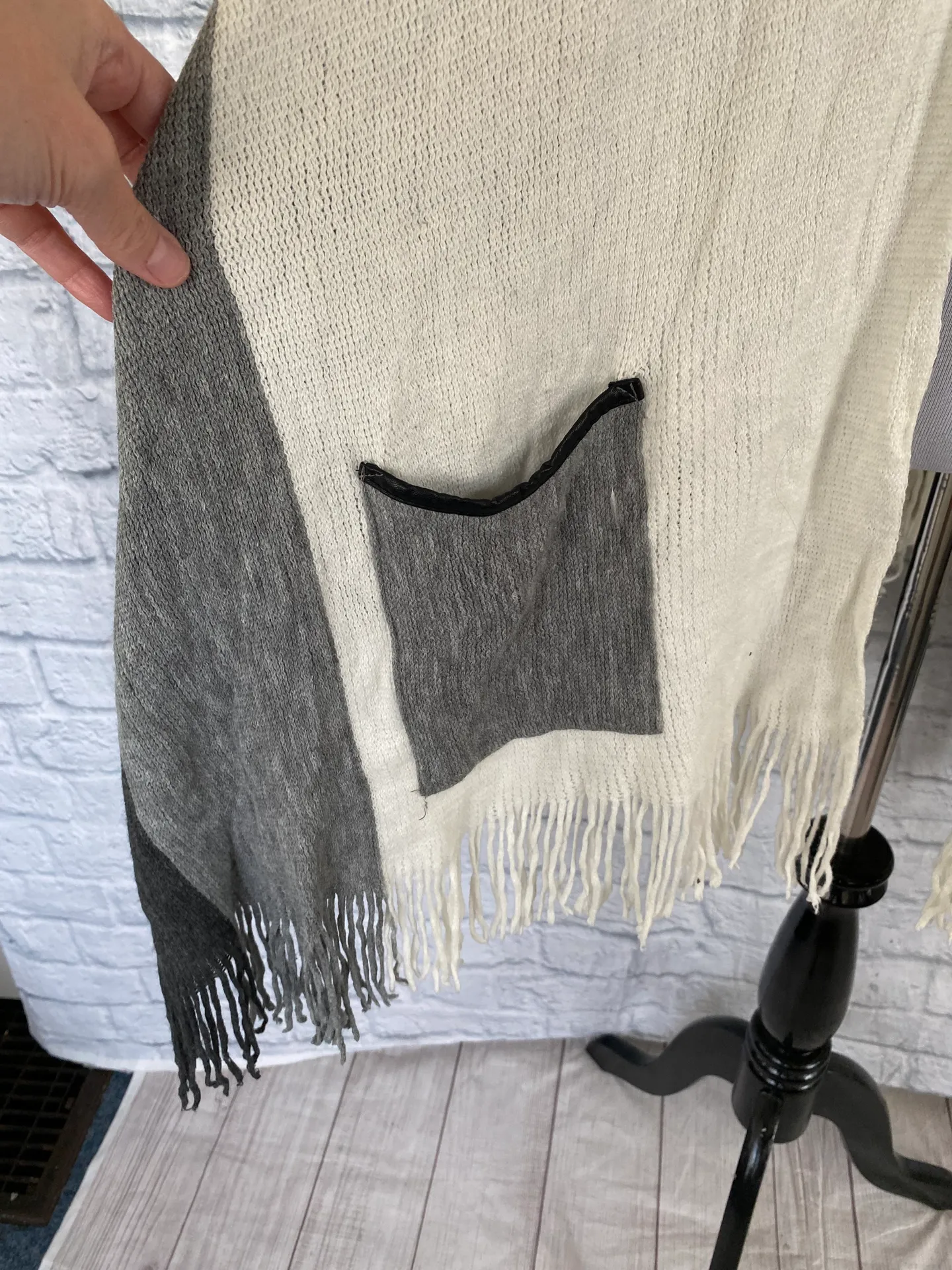 Apt. 9  women OS sweater wrap with front pockets & fringe hem white/grey  - Image 2