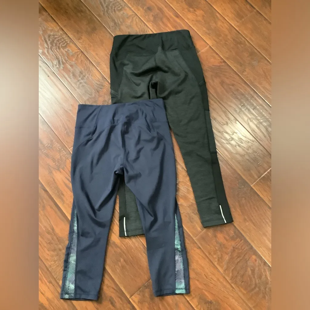 Two pair ATHLETIC LEGGINGS 💙🖤 Blue Size L - Image 8
