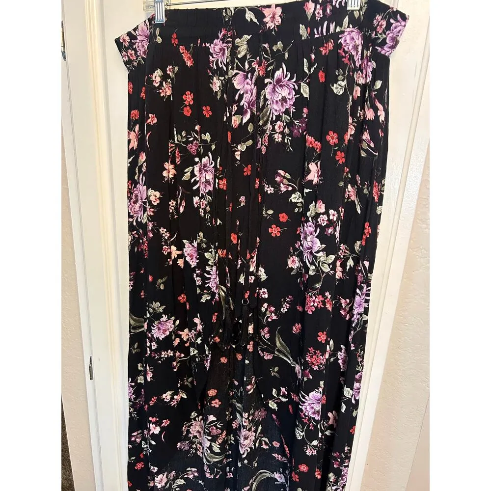 Torrid black floral gauze overskirt short - Image 5