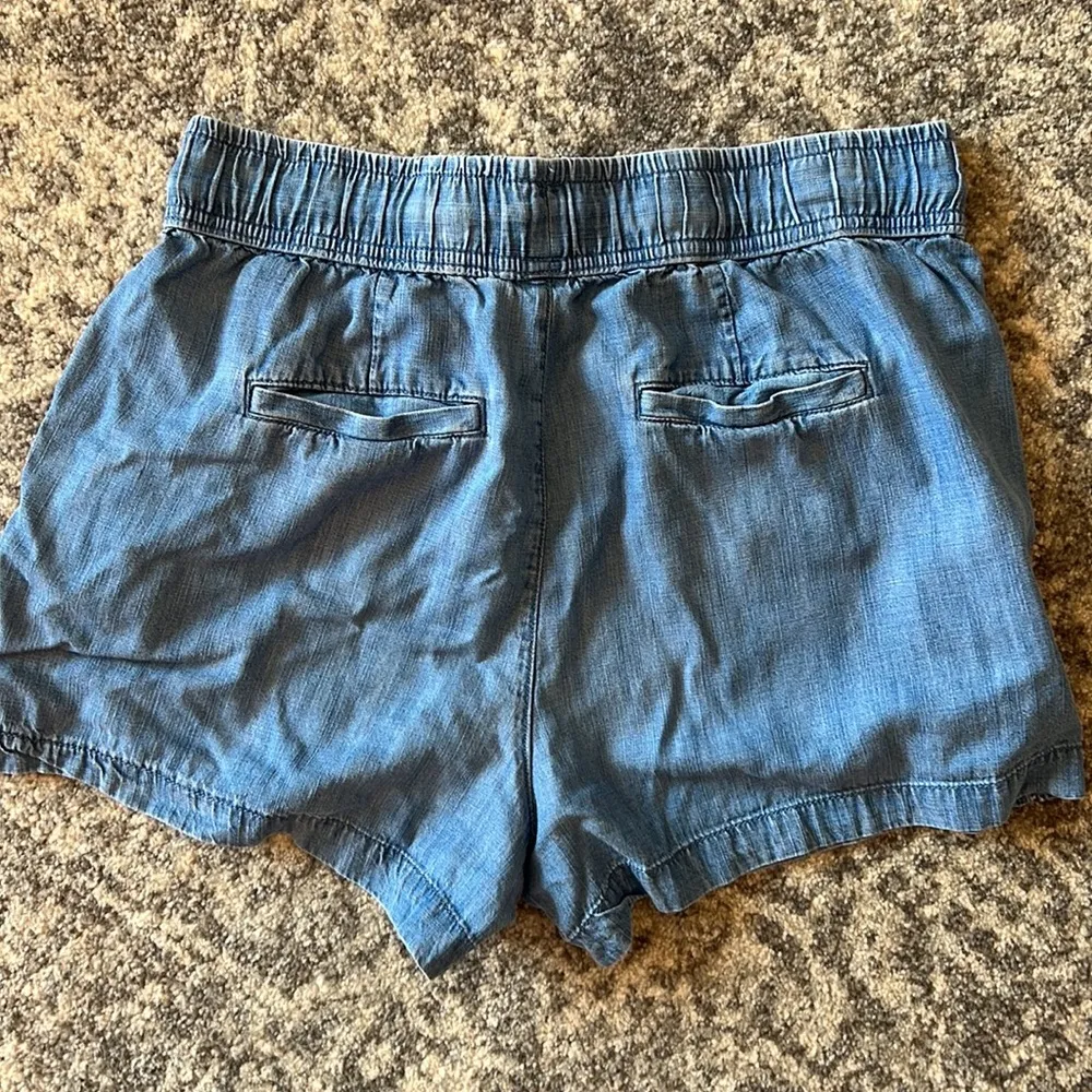 GAP Chambray Elastic Waist Shorts - Image 6