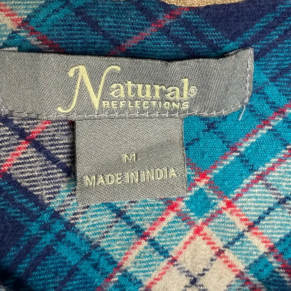 Bass Pro Shop Natural Reflection Blue Plaid Shirt Medium - Image 2