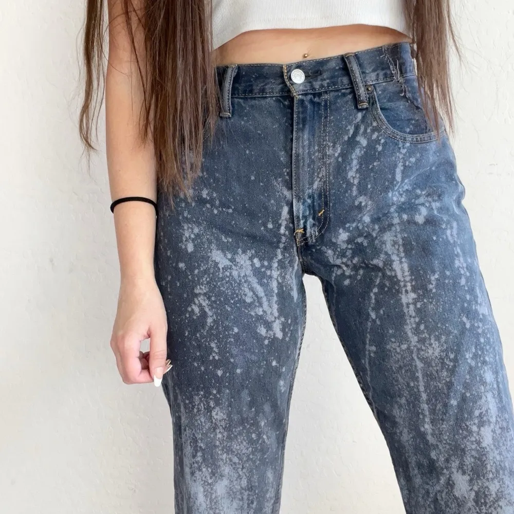 Vtg Levi’s Custom Reworked Bleach Ombré Dyed Jean - Image 2