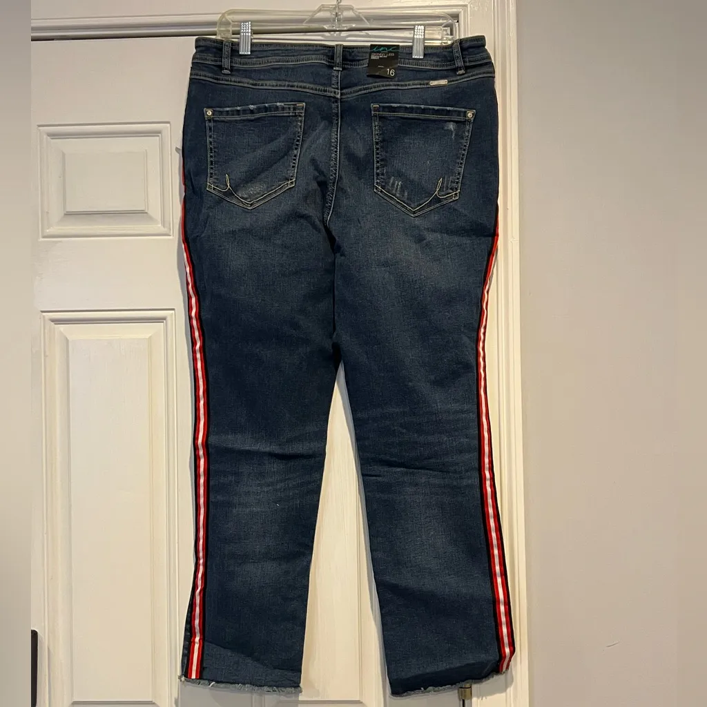 NWT! INC Skinny Leg Regular Fit Jeans w Red/ White/Black Tuxedo Stripe - Image 3