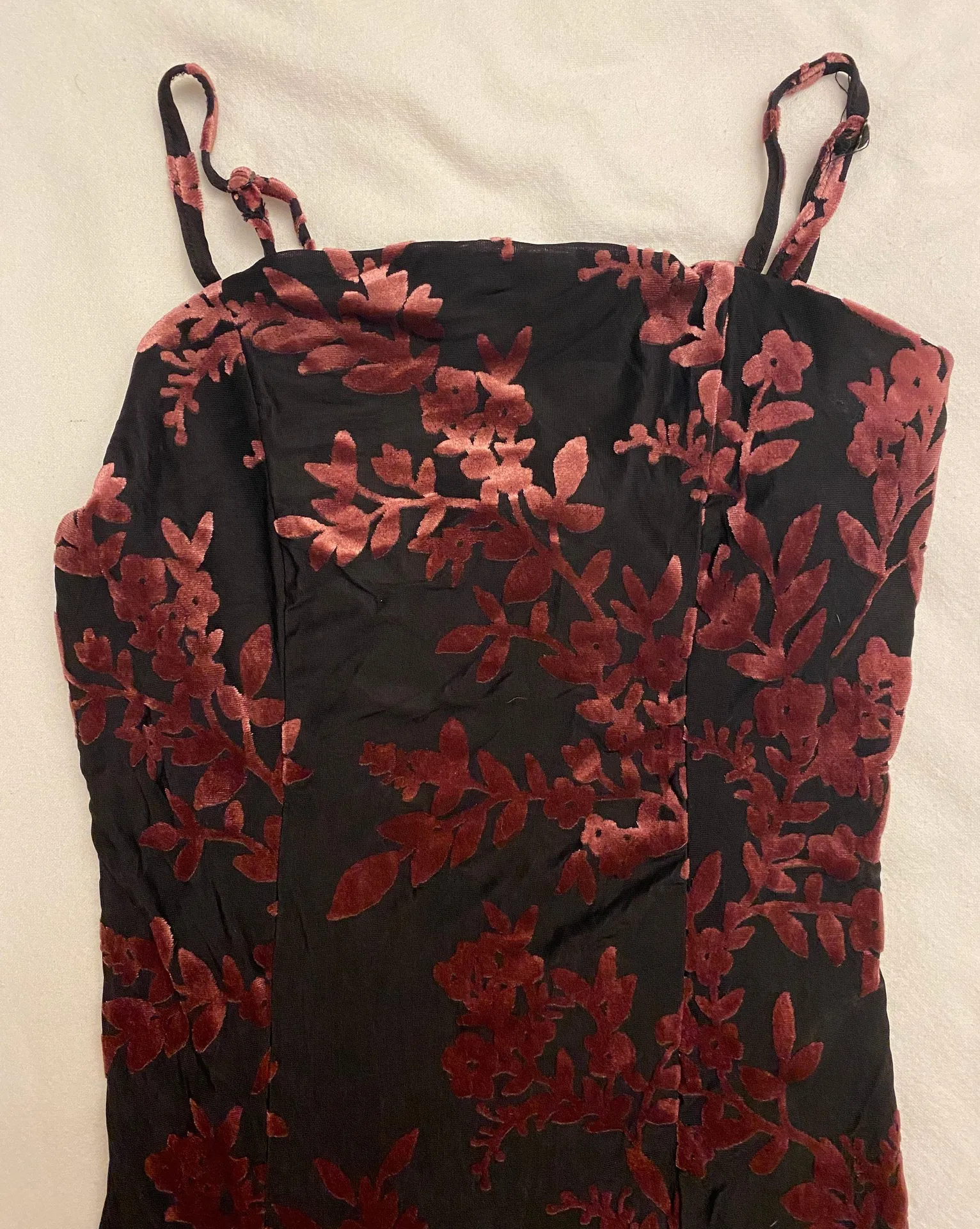 Black / Burgundy Bodycon Dress - Image 3