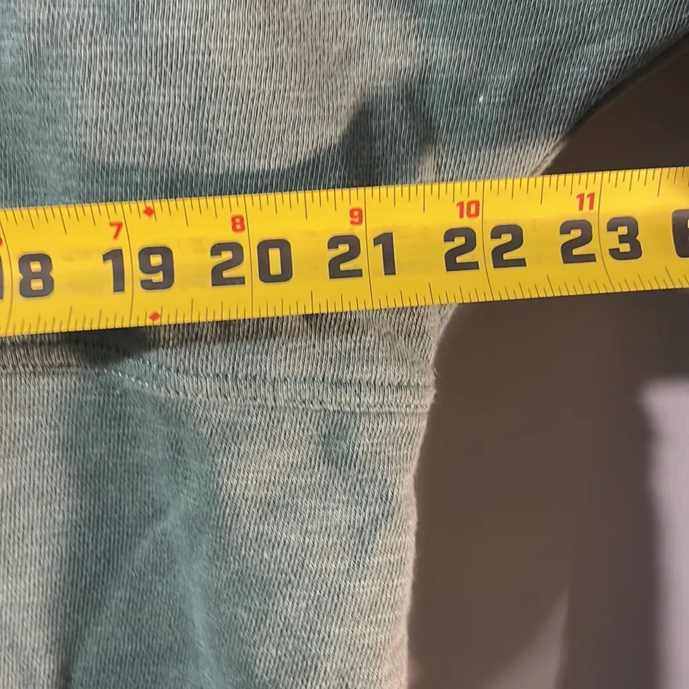 Carhartt  womens Newberry hoodie with thumb holes, green size large (12/14) - Image 10