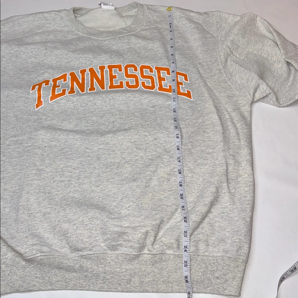 Champion Tennessee Volunteers Crewneck Sweatshirt, Size Large - Image 4