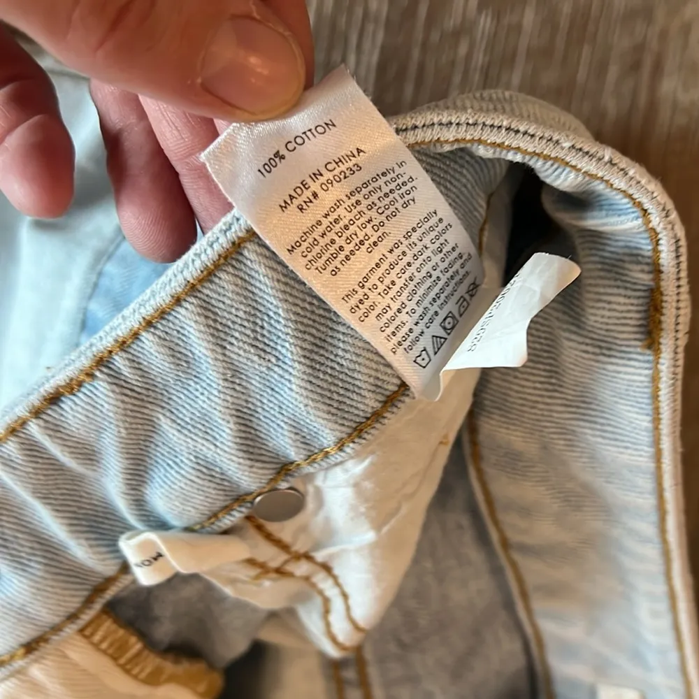 PacSun Hopper Patch Denim Mom Shorts high rise - Image 6