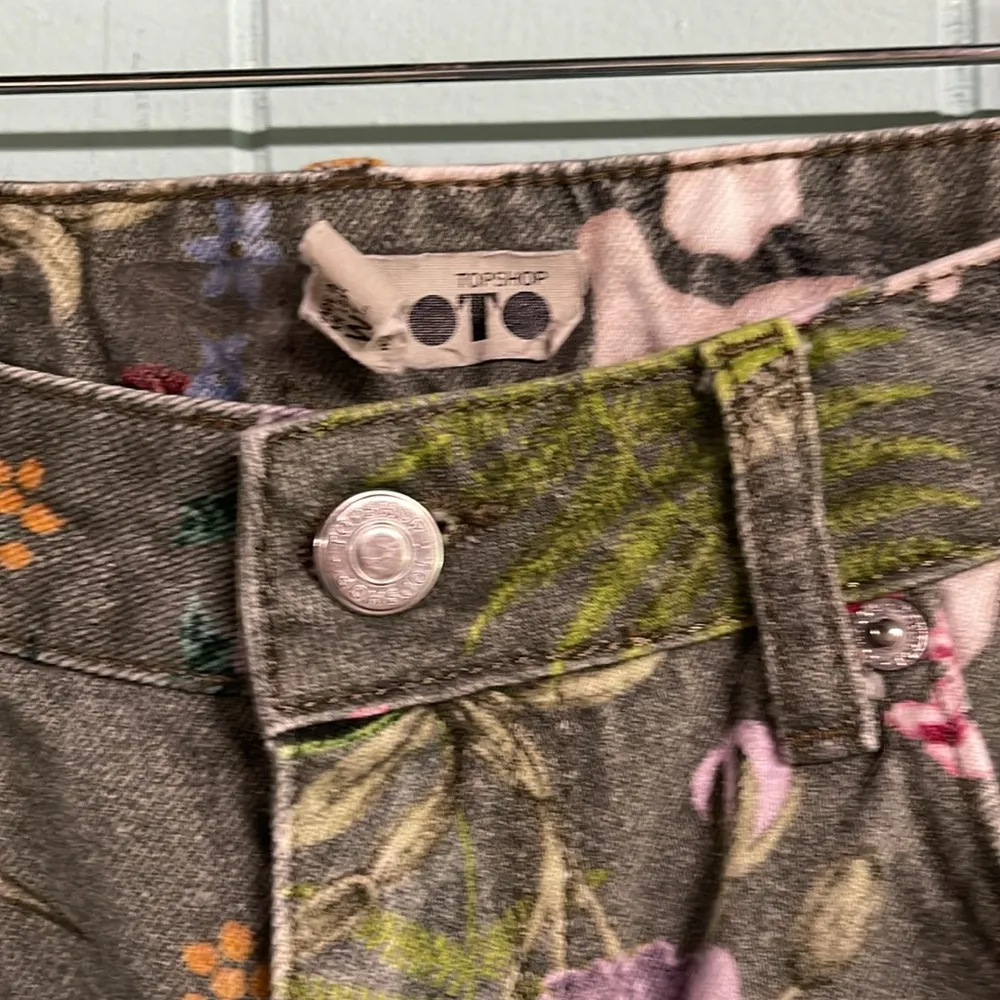 Cropped floral jeans - Image 2