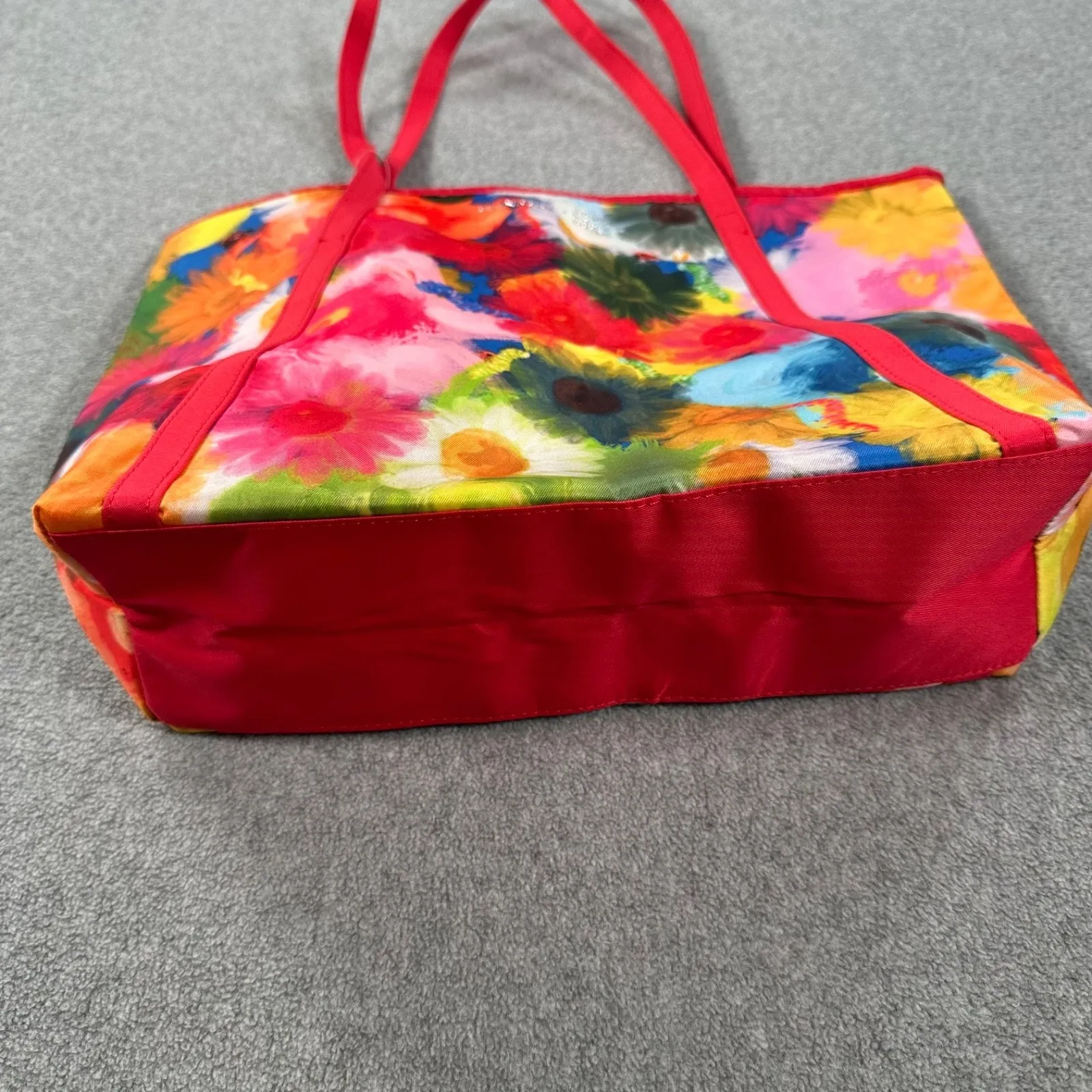 Clinique x Jonathan Cohen Flower Shoulder Travel Tote Large Bag Shopping Red New - Image 4