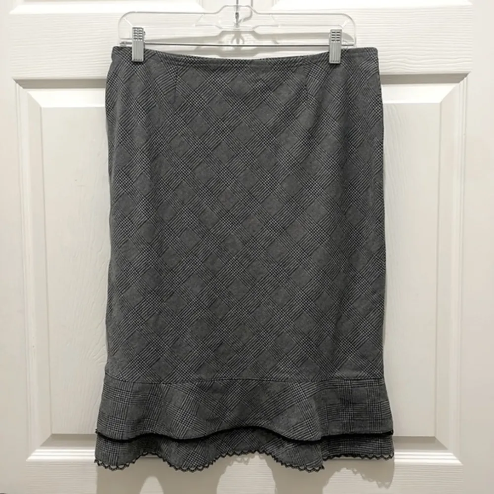 Express Gray Plaid Ruffle Tiered MIDI Skirt - Image 2