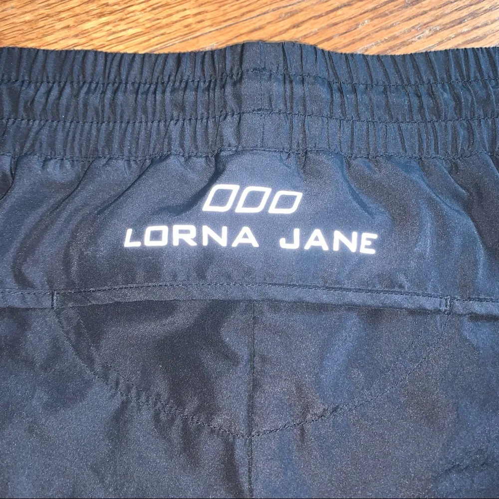 Lorna Jane Running Shorts - Image 6