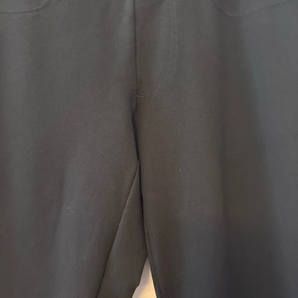 FIG metro black leggings with pockets size small - Image 5