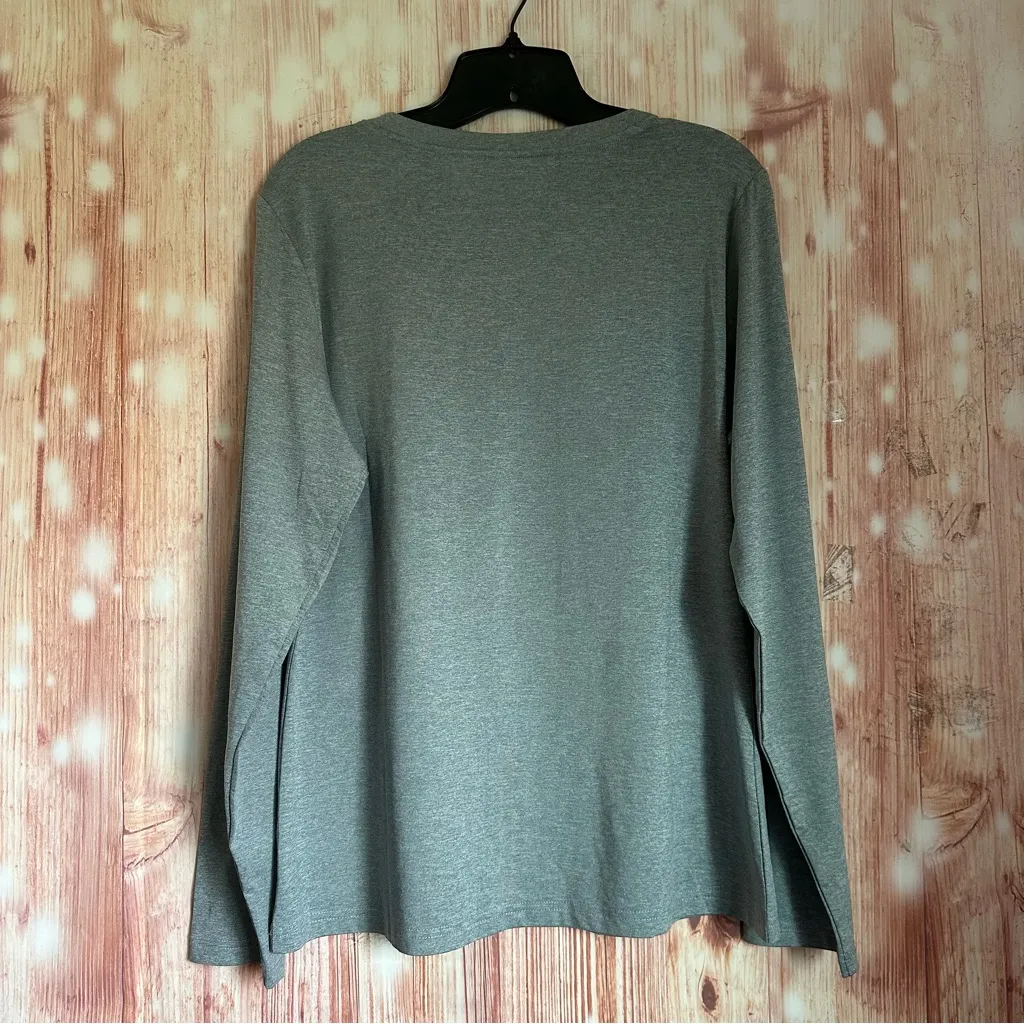 Amazon URATOT Gray Dry-Fit Long-Sleeve V-Neck Athletic Workout Shirt - Image 7