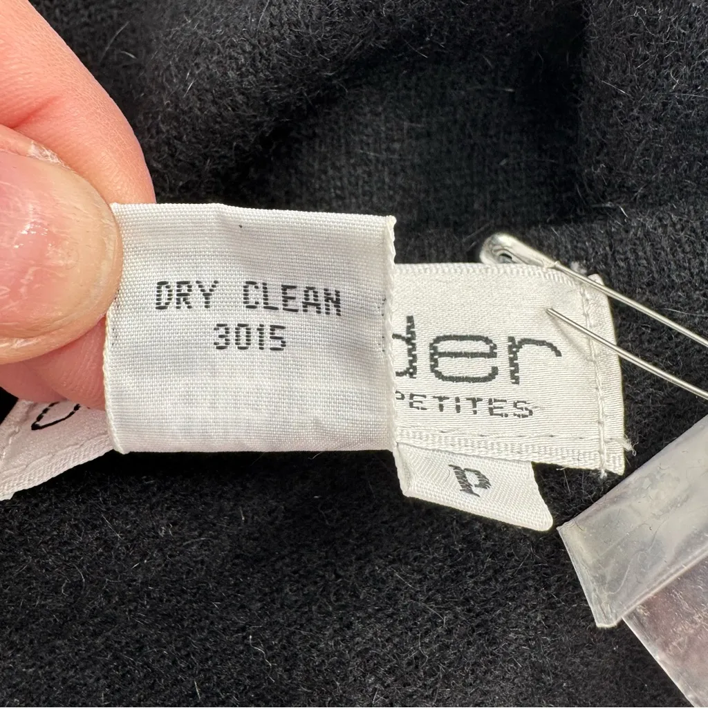 Outlander Petites Shiny Glam Gold Sequins Long Sleeve Soft Black Dress Lambswool Size undefined - Image 8