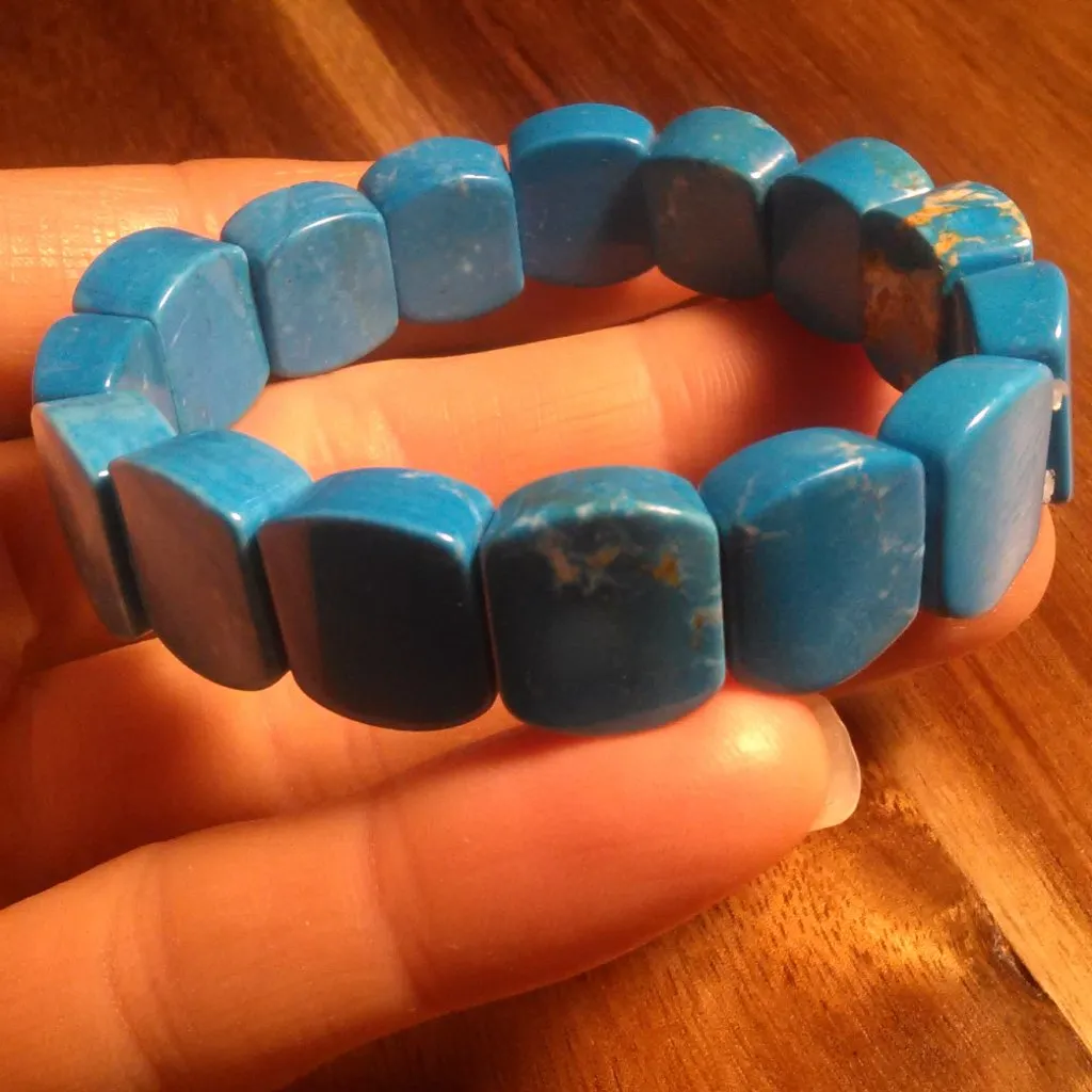 Magnesite Turquoise Puffy Dome Beaded Stretch Bracelet - Image 9