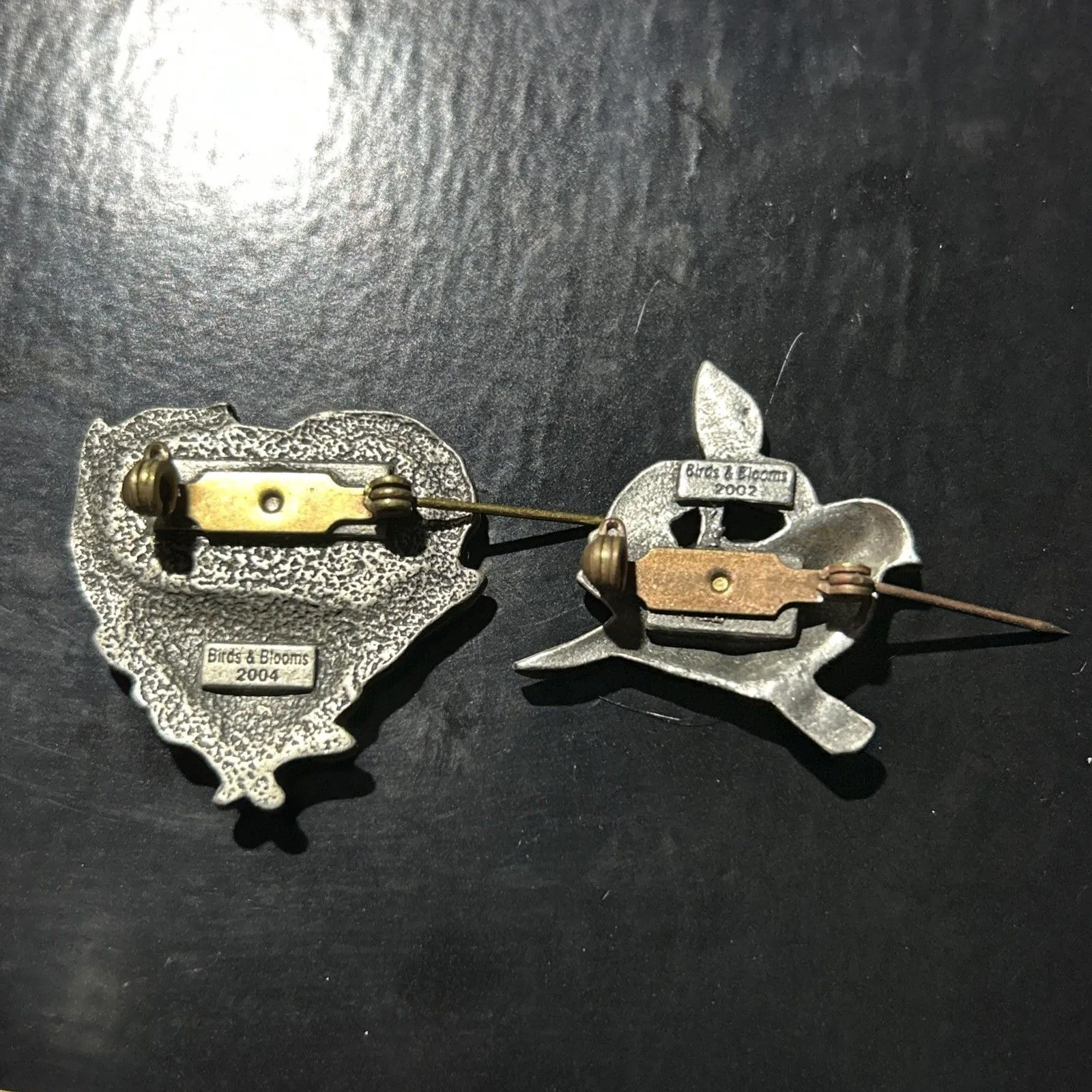 Vintage 2002/2004 Pewter Brooch Birds Blooms Pin Bundle - Image 5