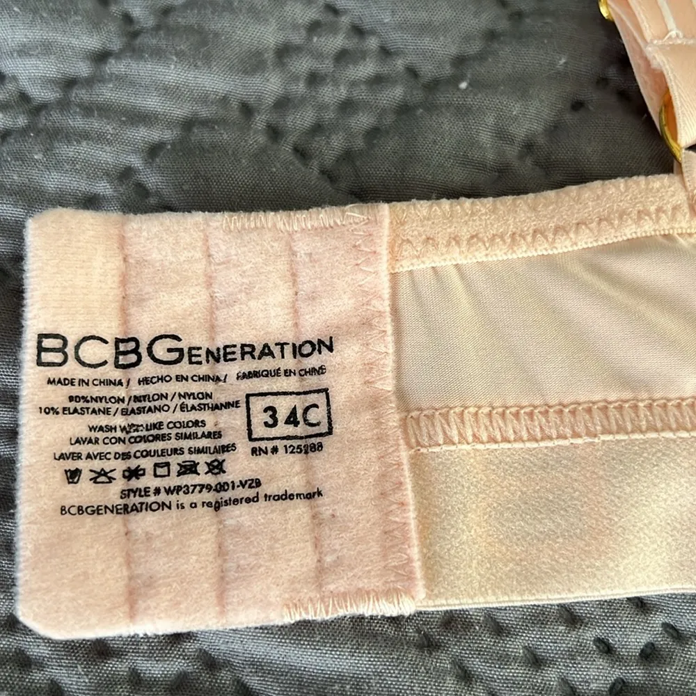 Bcbg sports bra 34C - Image 2