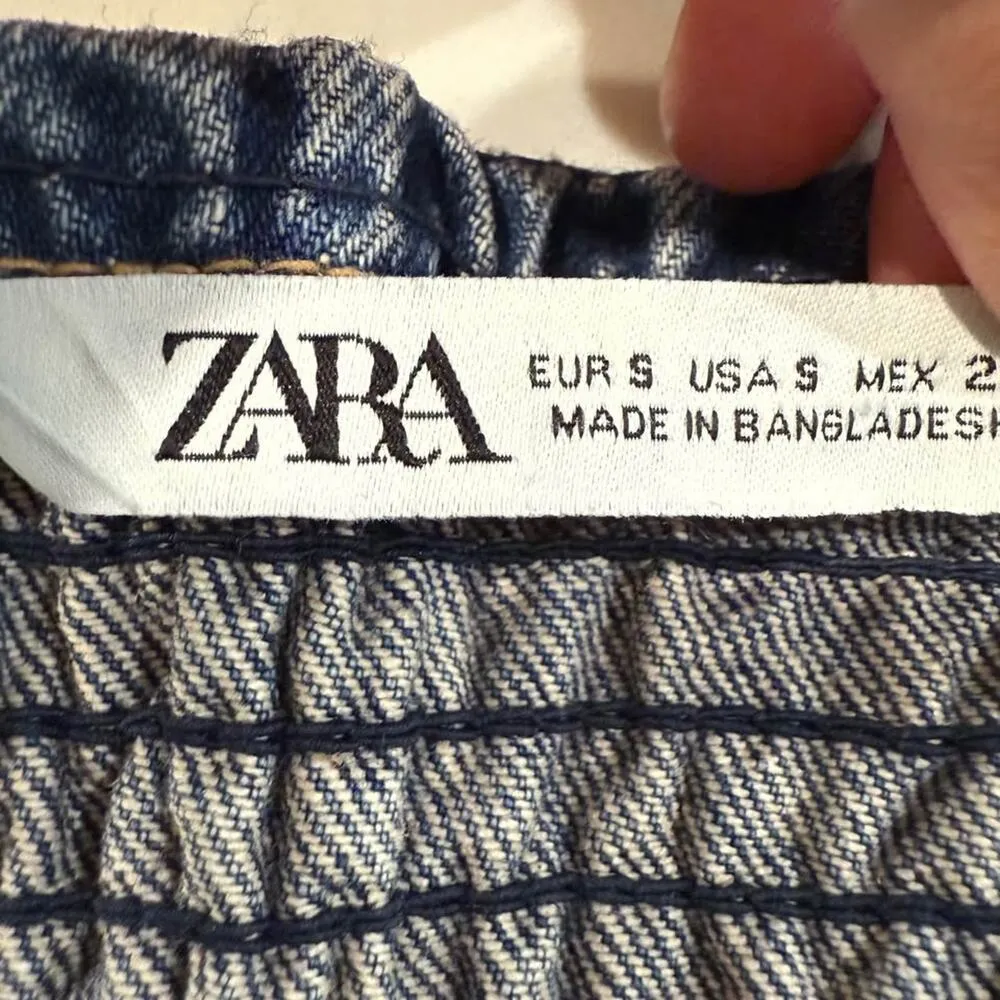 Zara y2k Denim Bustier Crop Top Womens Size Small Blue Smocked Back Front Zipper - Image 4