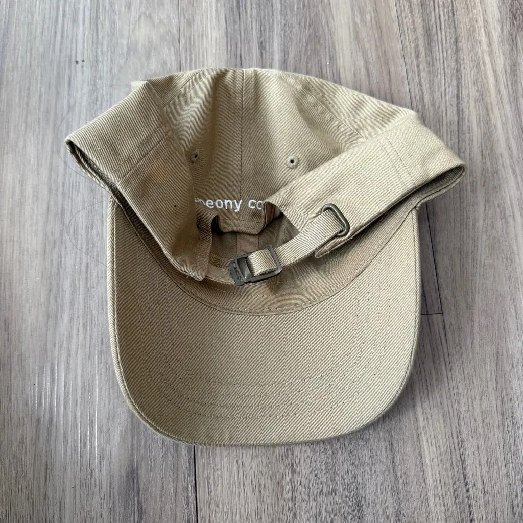 Sun Peony Coconut Tan Cap with Embroidered 'Mama' - Image 3