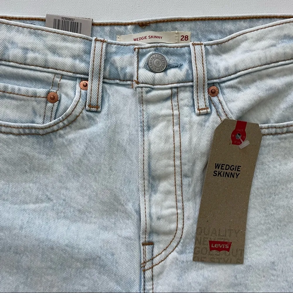 Levi’s Women’s WEDGIE SKINNY Jeans Size 6 (28 Waist) - Image 2