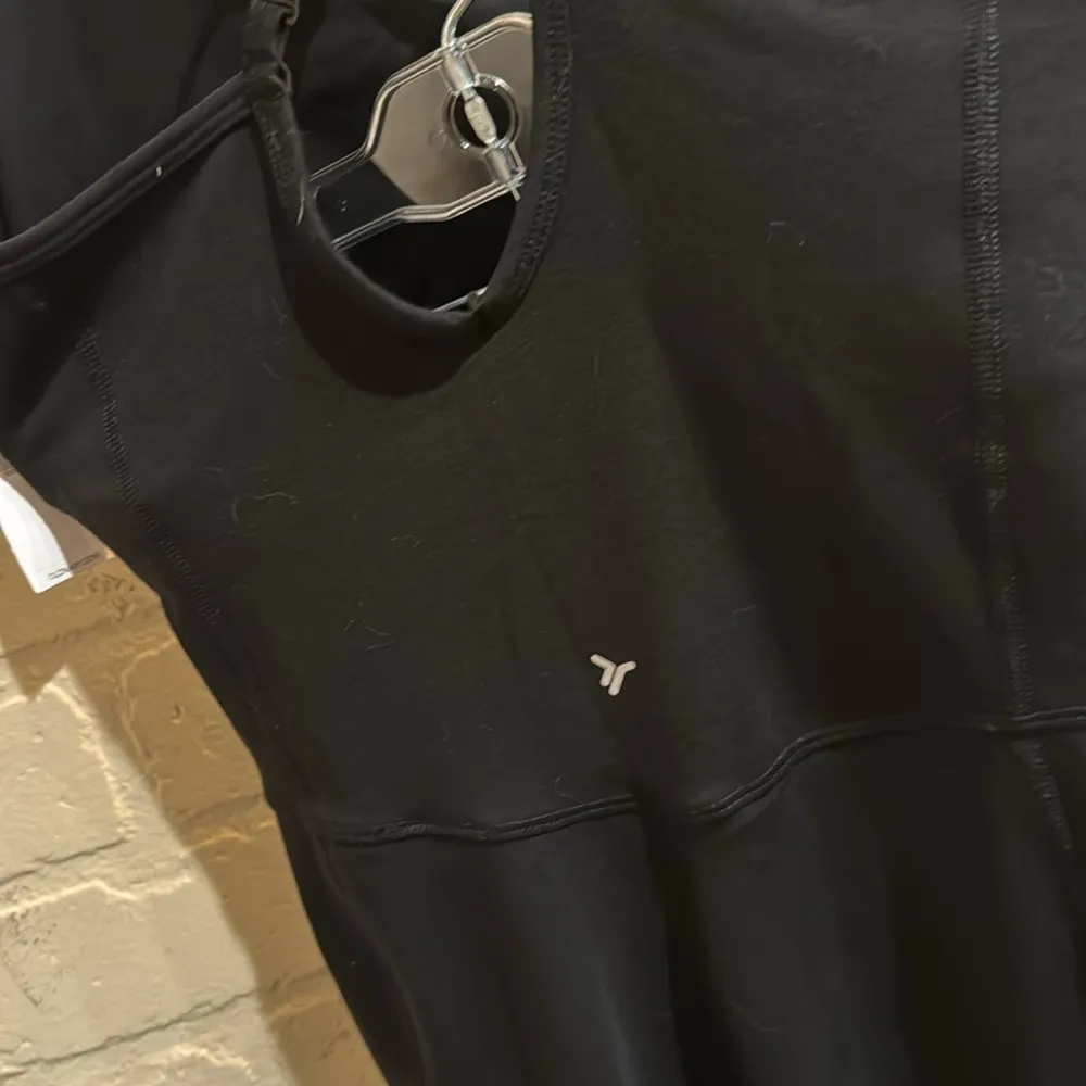 Old Navy bodysuit power chill 7/8 black medium stretch NEW cami style - Image 6