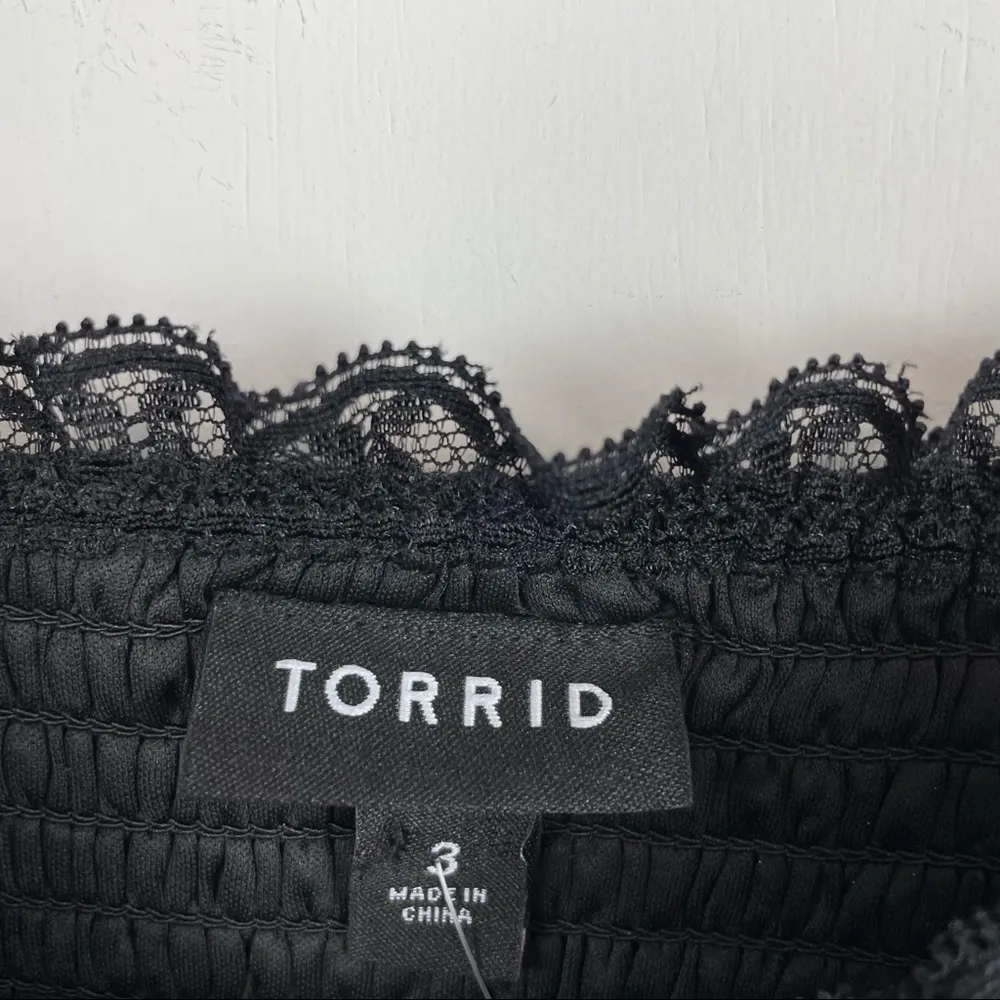 Torrid Sz 3X Black Square Neck Smocked Eyelet Peplum Top Short Sleeve - Image 6