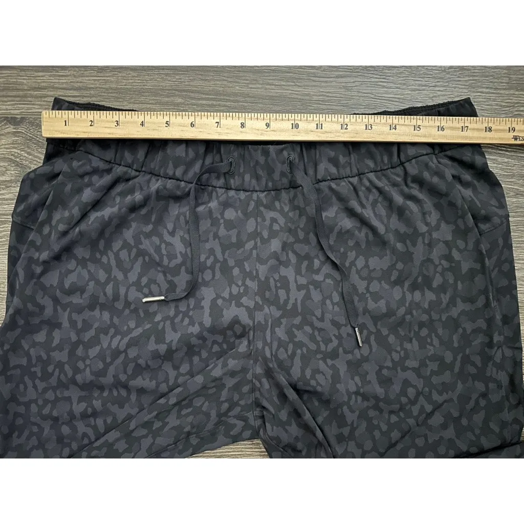 Lululemon On the Fly 7/8 Pant Formation Camo Deep Coal Multi size14 - Image 4