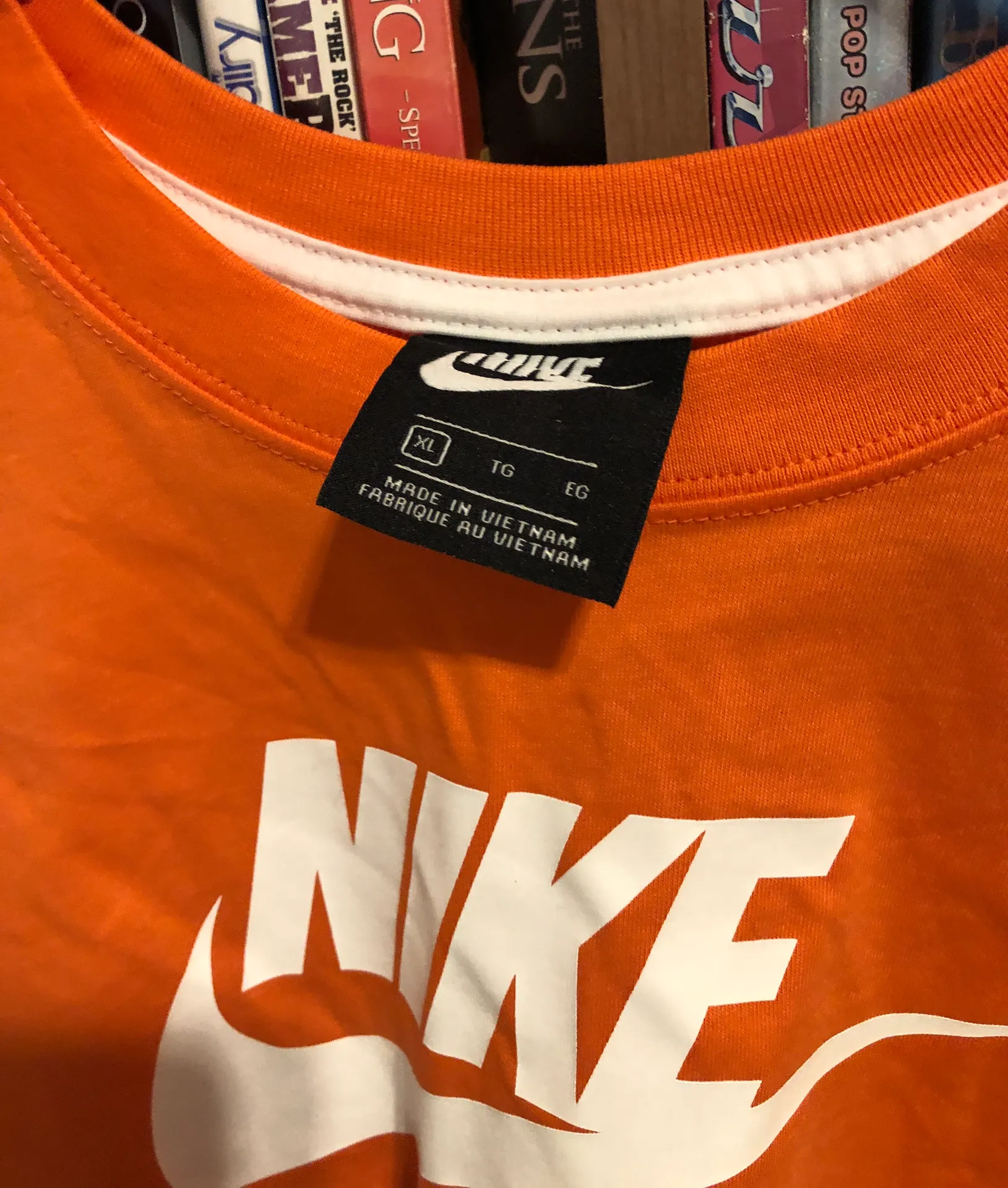 Nike Two Toned Crop Top - Image 3