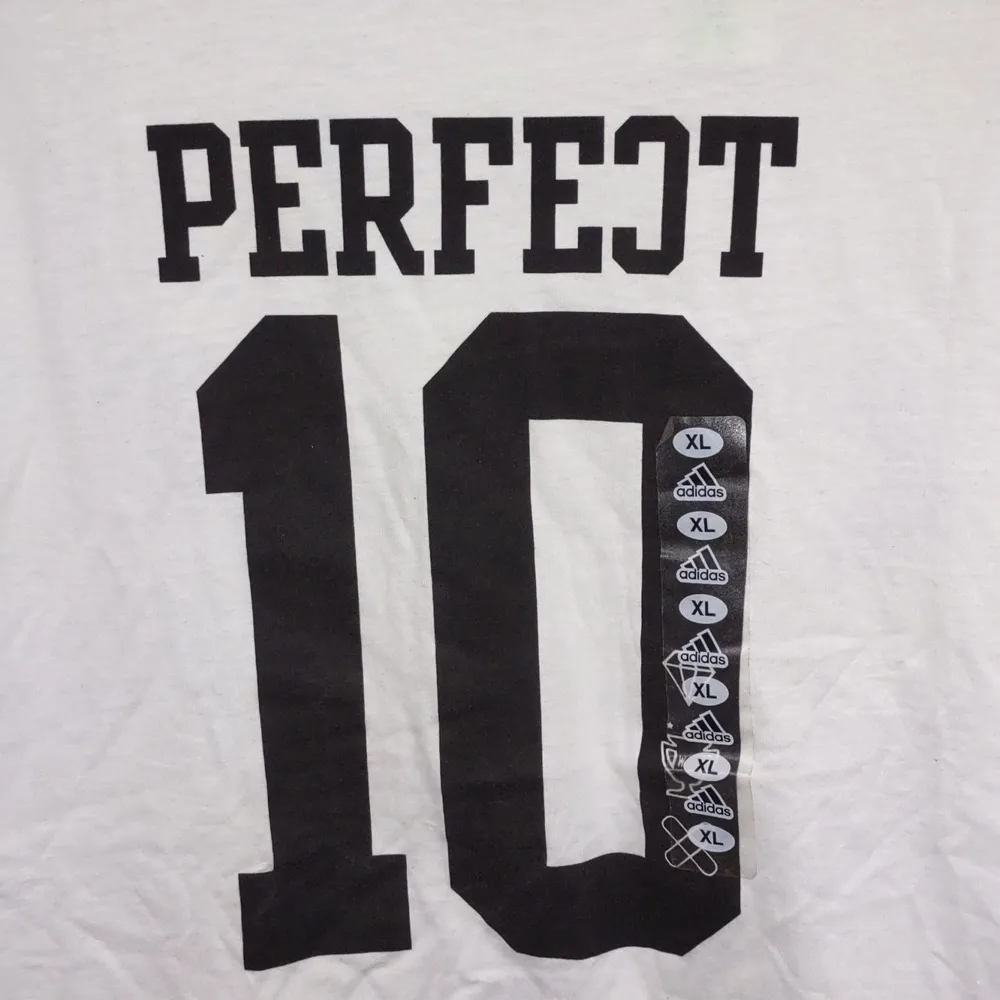 Adidas  Tee Shirt - Image 2